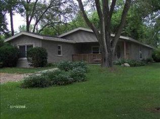 1543 S River Rd, Janesville, WI 53546