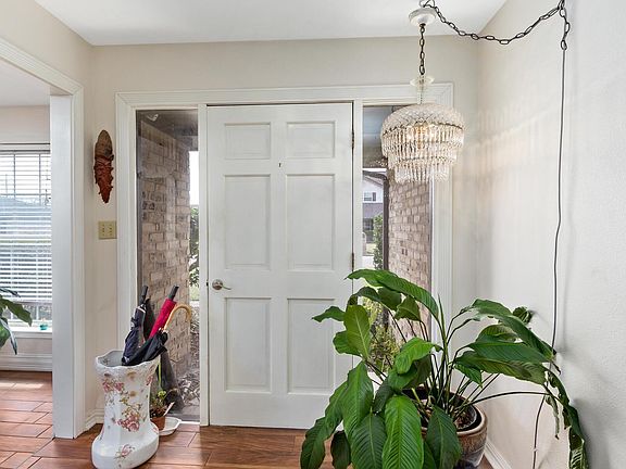 4th image of 2616 Highland Blvd