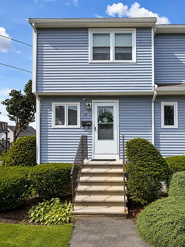 118 Portland St #1 Photo 1 118 Portland St #1 Photo 1