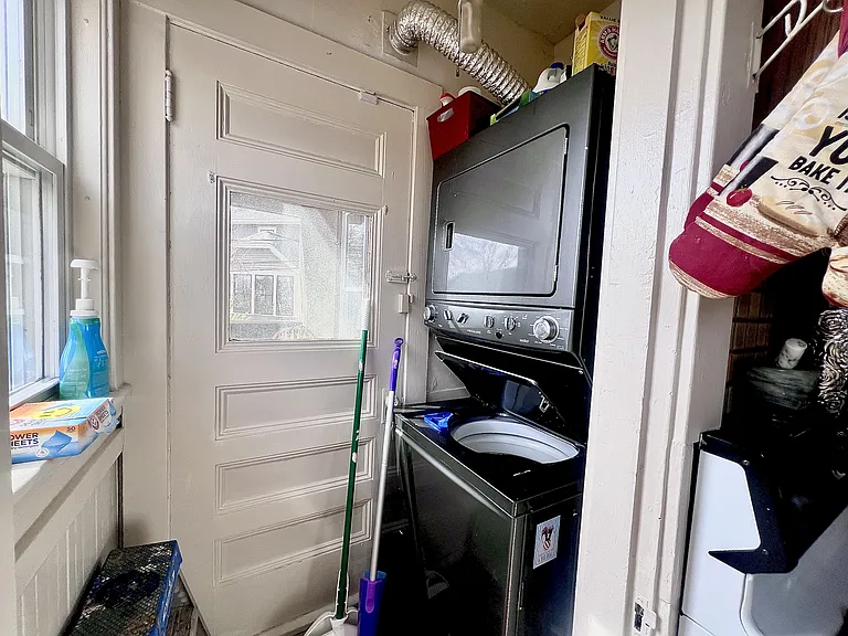 33 Oakland Rd #1 — Photo 14