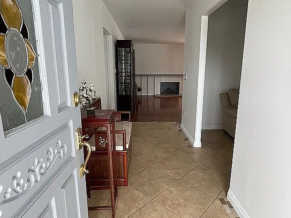 3rd image of 28024 Santona Dr