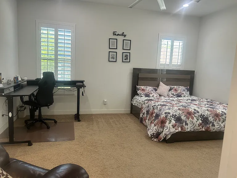 Master Bedroom (Bedroom1)