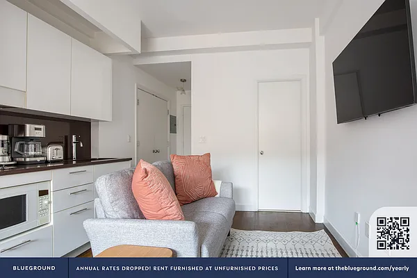 Rented by The Blueground | media 14