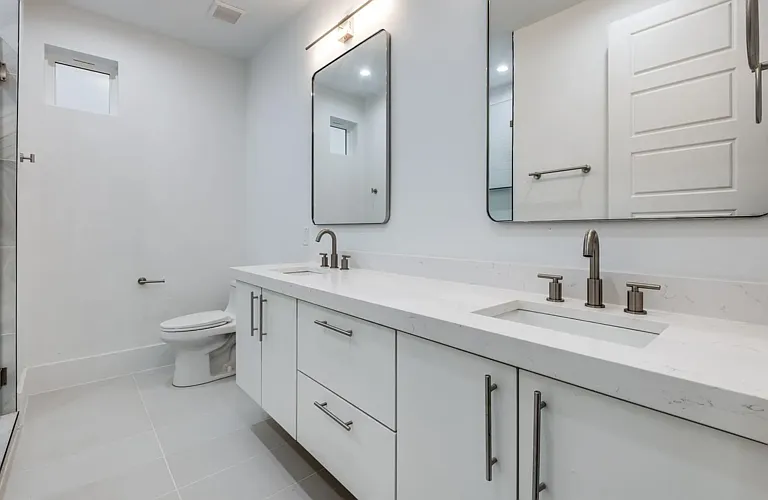 2345 Hondo Ave #1 — Photo 9