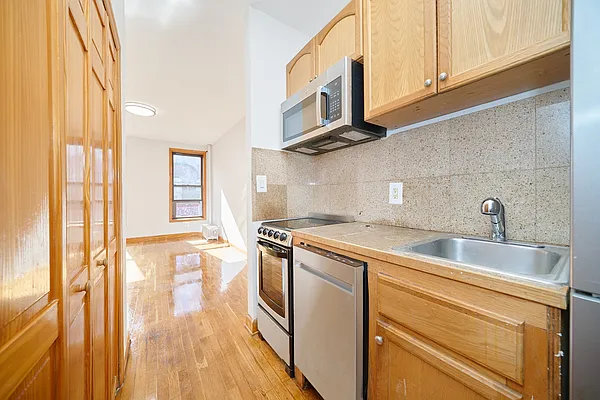 Rented by Living New York | media 22