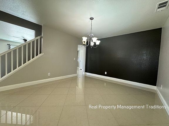 5th image of 38284 Pioneer Dr