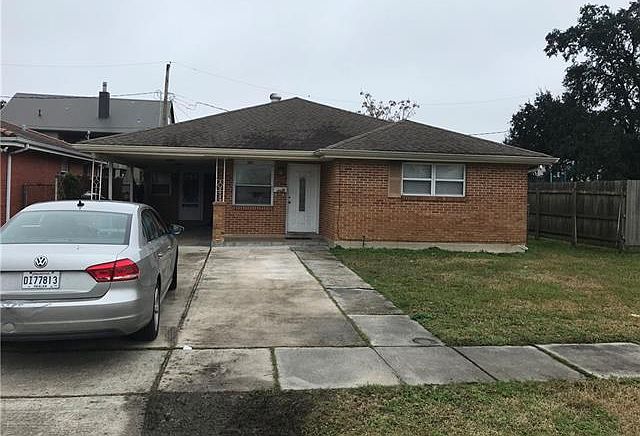 1st image of 901 Perrin Dr