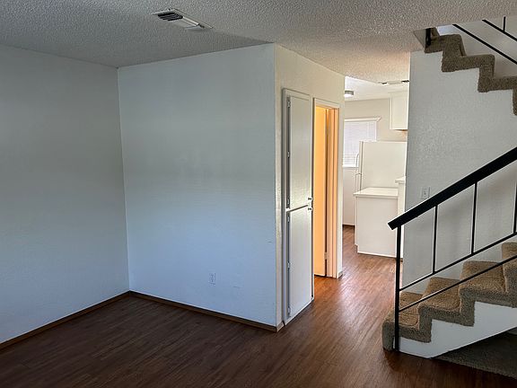 2nd image of 925 56th St #6