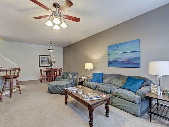 3rd image of 2337 Colfax Ln
