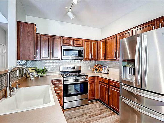 2nd image of 10542 Midnight Gleam Ave