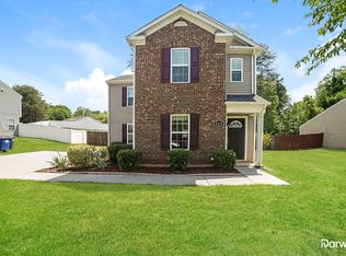 448 Camden Ridge Dr, Winston Salem, NC 27105