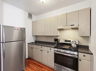 221 16th St #2, Brooklyn, NY 11215