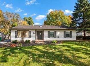 9001 Elm St, Mentor, OH 44060