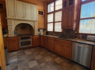 408 Hanover St #PE, Boston, MA 02113