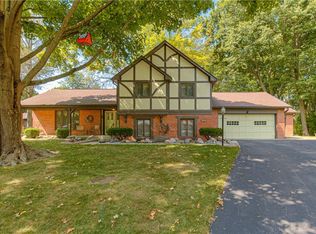 522 Montrose Ct, Indianapolis, IN