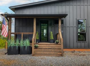 33 S Jakes Landing Way, Ellijay, GA 30540