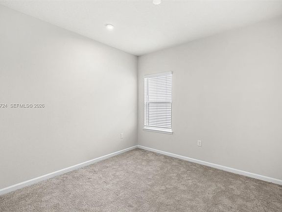 2nd image of 2854 Landing Dr