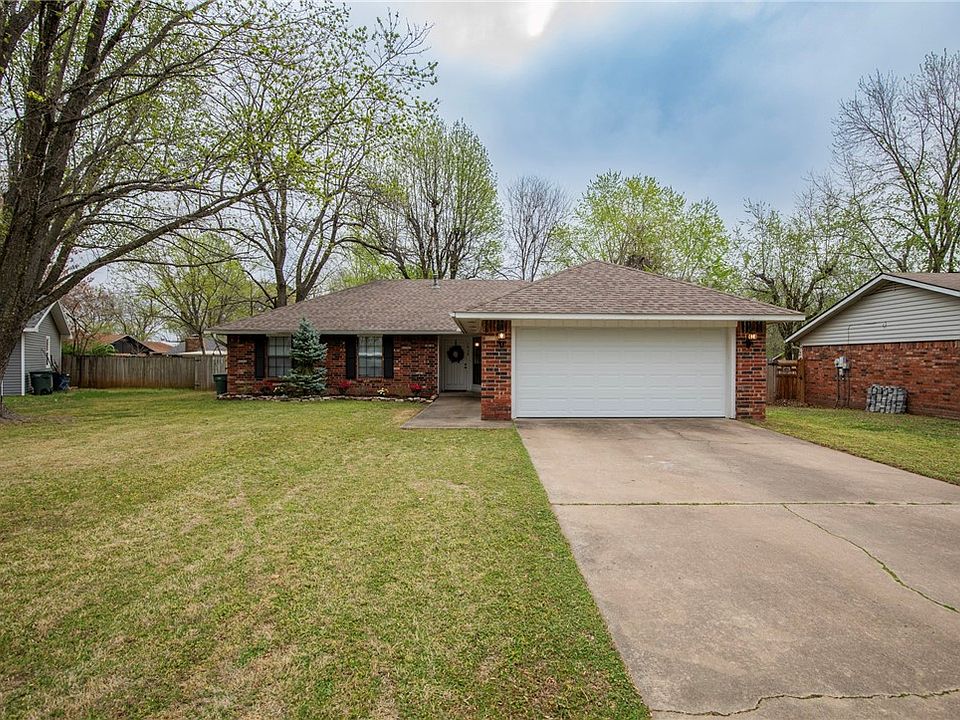 1st image of 1858 N Seminole Ct