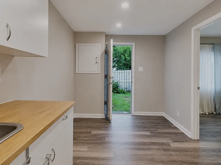 19105 Willow Spring Dr — Photo 26