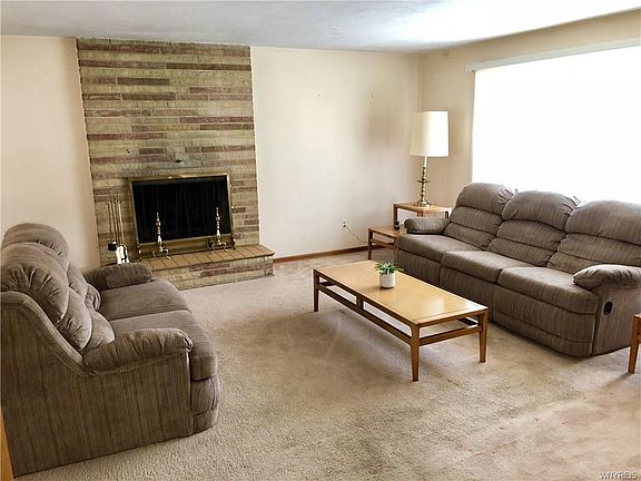 4th image of 8330 Ericson Dr