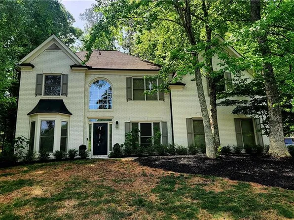 2427 Watercrest Ter NW, Acworth, GA 30101