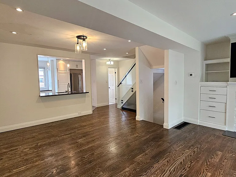 1080 Walden Cir #54 — Photo 9