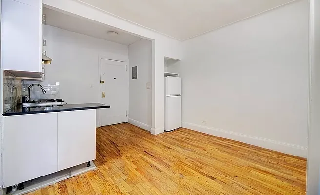 Rented by REAL New York | media 7