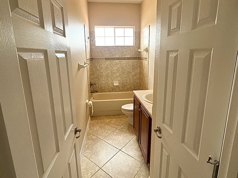1762 Altavista Cir — Photo 11