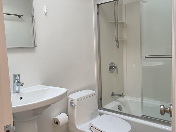 Modern Bathroom