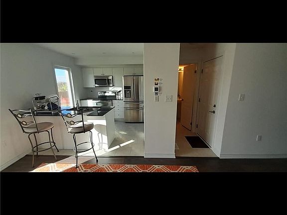 3rd image of 10 Brown Bear St