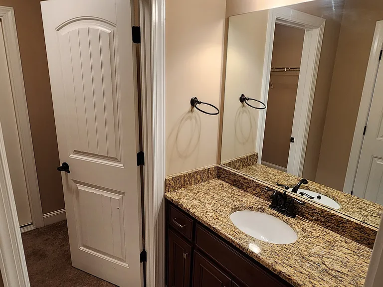 7670 Knobdate Rd — Photo 28