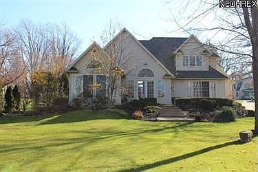 2nd image of 46850 Middle Ridge Rd