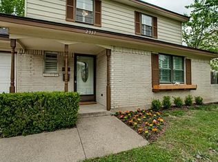 2917 Meadow Green Dr, Farmers Branch, TX 75234