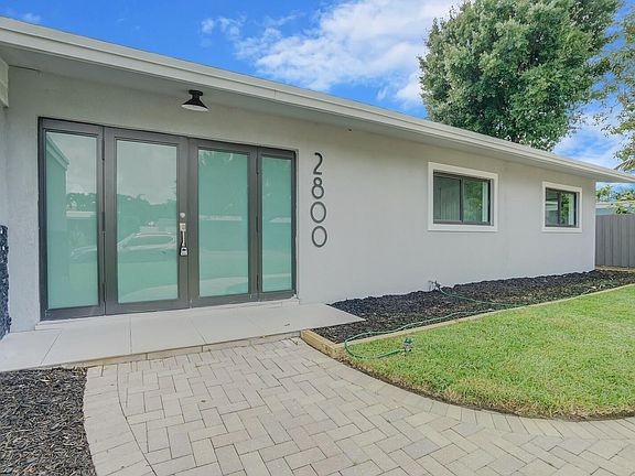 5th image of 2800 NE 10th Avenue