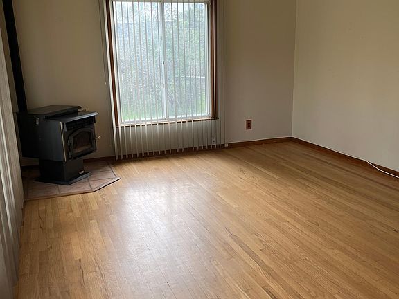 3rd image of 3447 Orange St