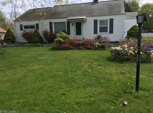 82 Lyndale Dr, Painesville, OH 44077