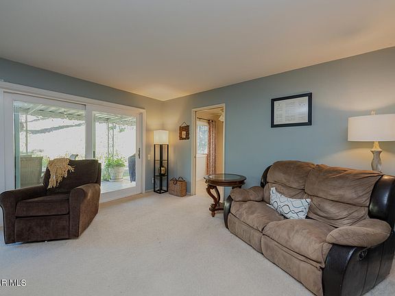 5th image of 6947 Scarborough Peak Dr