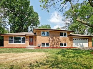 9330 N Delphia Ave, Niles, IL