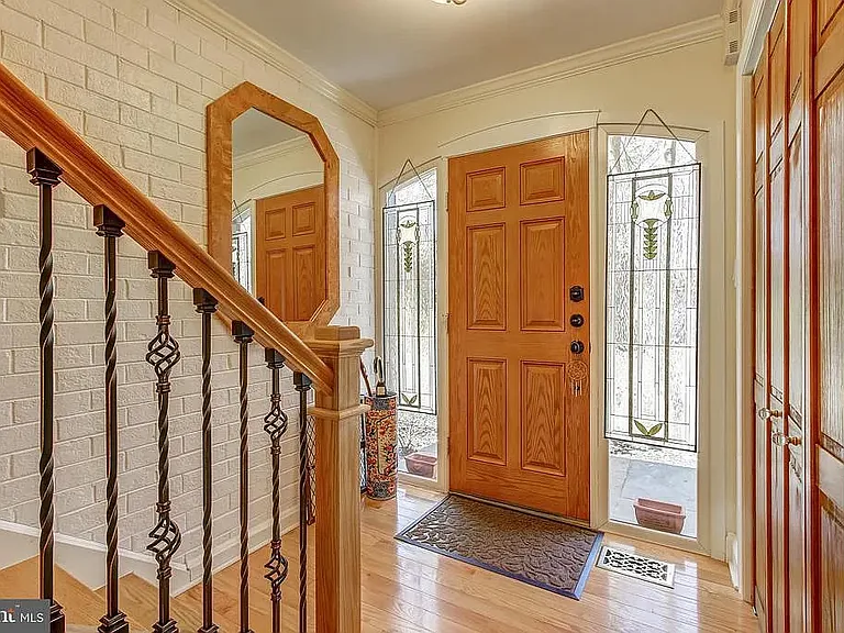 8120 Inverness Ridge Rd — Photo 3