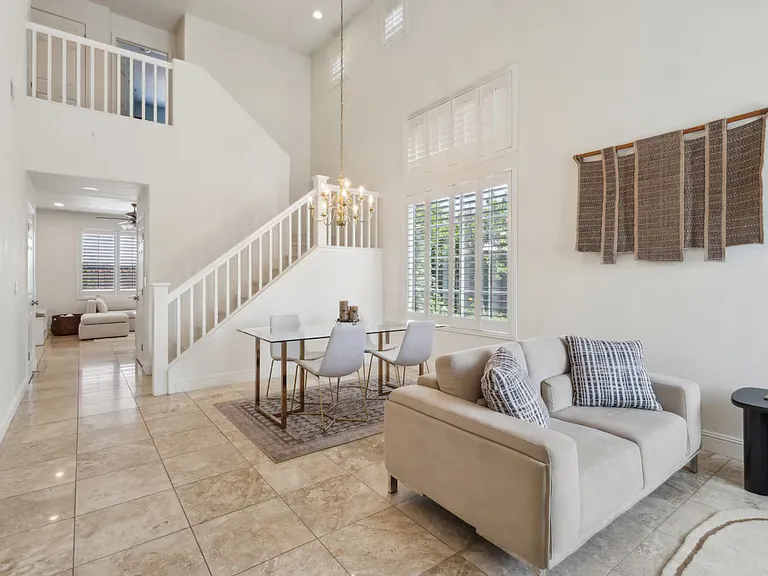 Entrance - Sitting Area