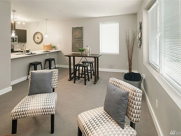 4th image of 2504 Western Ave APT 328