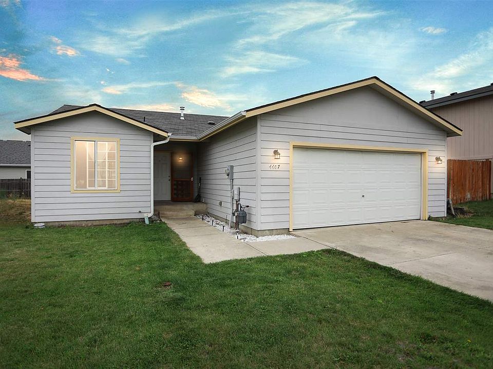 1st image of 4407 E Peak Ln
