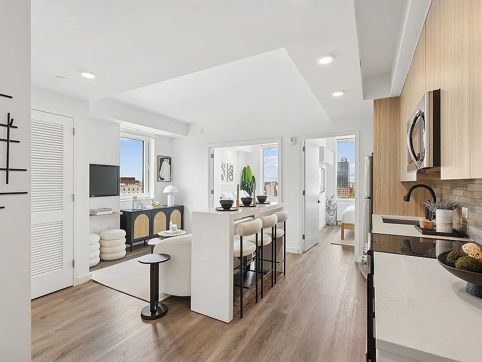 1st image of 336 Douglass St #15G