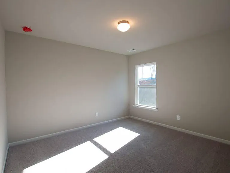 128 Briarwood Dr — Photo 13