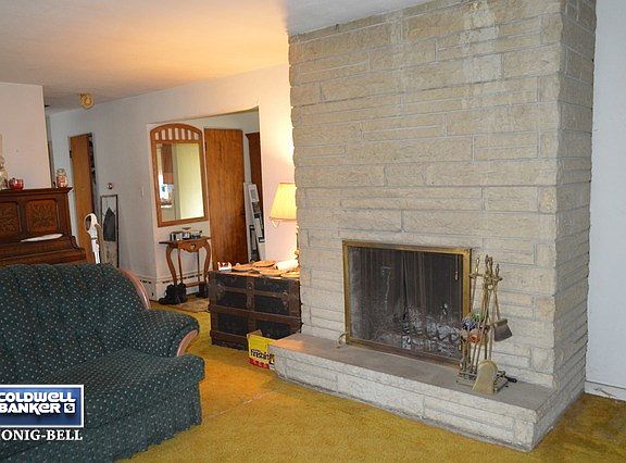 2nd image of 308 Kenwood Ave