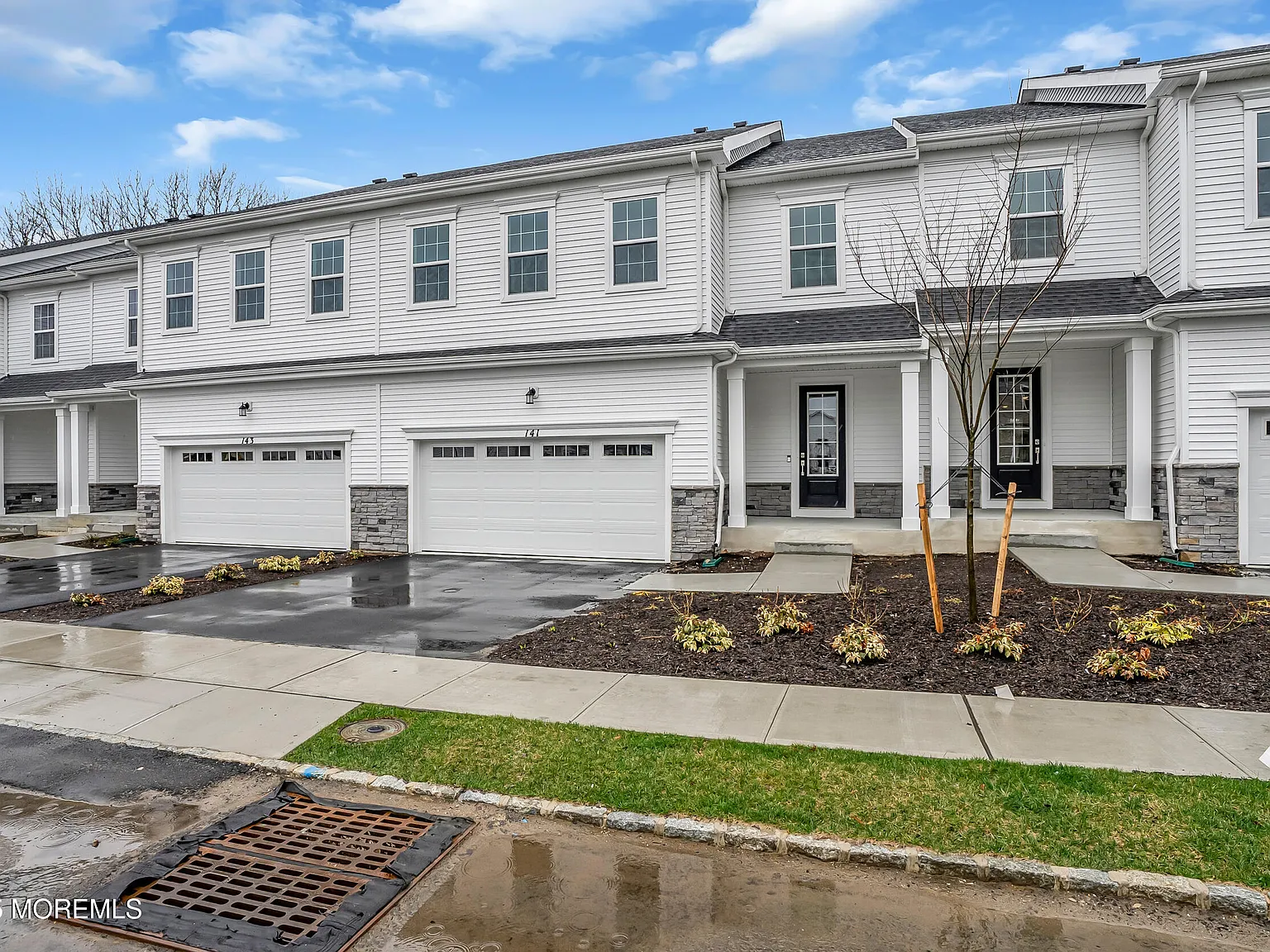 3 bed, 2.5 bath, 2875 sqft, $4,800 — Photo 2