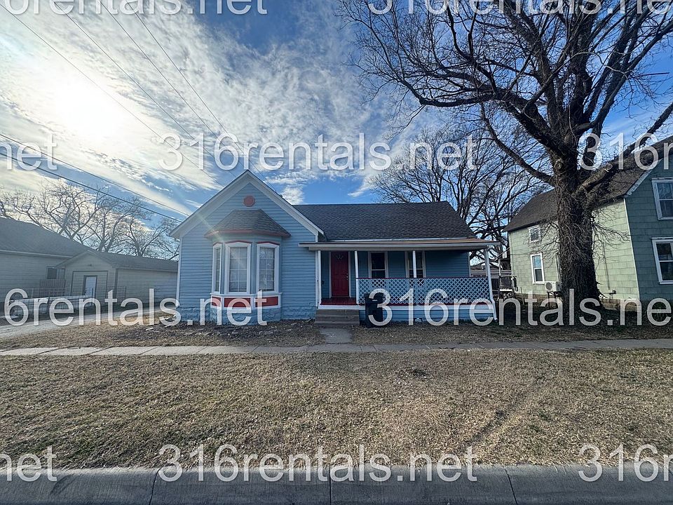 1st image of 109 S Poplar St