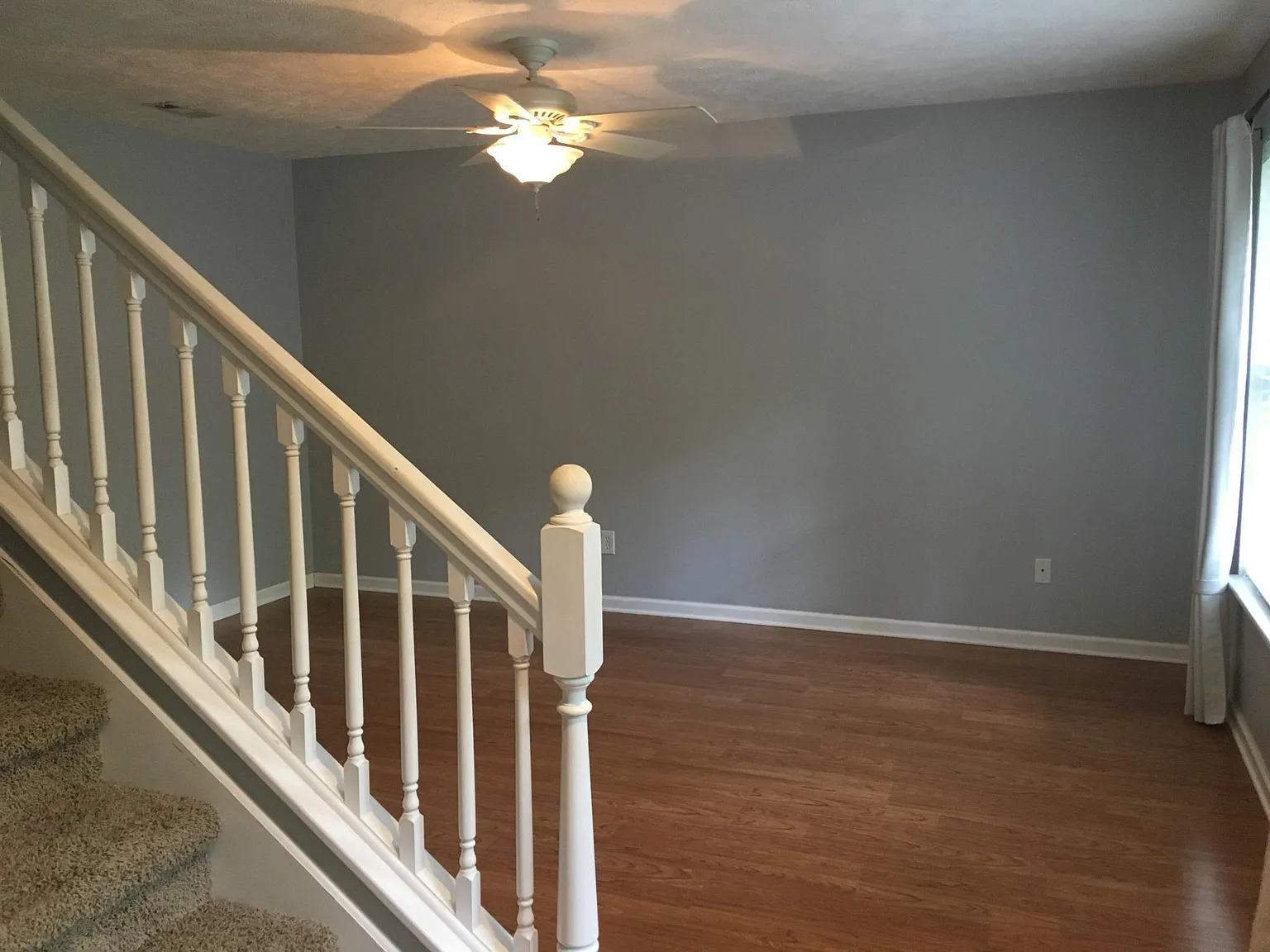 2165 Wooddale Ln — Photo 2