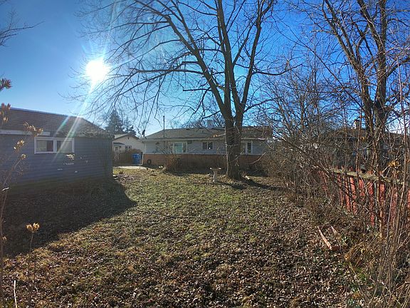 5th image of 1381 Freeland Ave