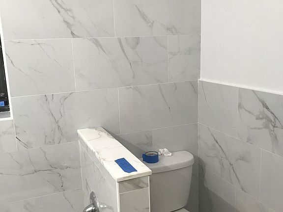3rd image of 3042 30th St APT 3L